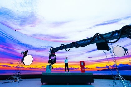 「パラサイト」「愛の不時着」韓流コンテンツ企業が最新技術スタジオを公開　世界を見据えたK-コンテンツ戦略