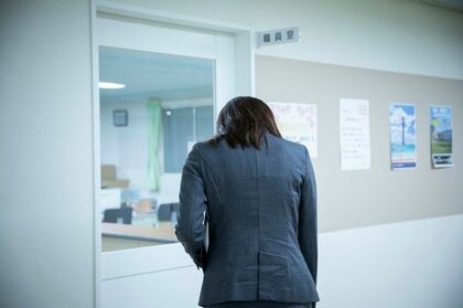 「休憩ゼロ分」「トイレにも行けず」 教師をめぐる“過酷”労働実態が明らかに　“過労死ライン”と「見えない残業」