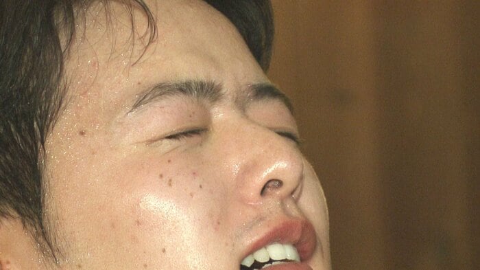 入ってすぐ汗びっしょりに