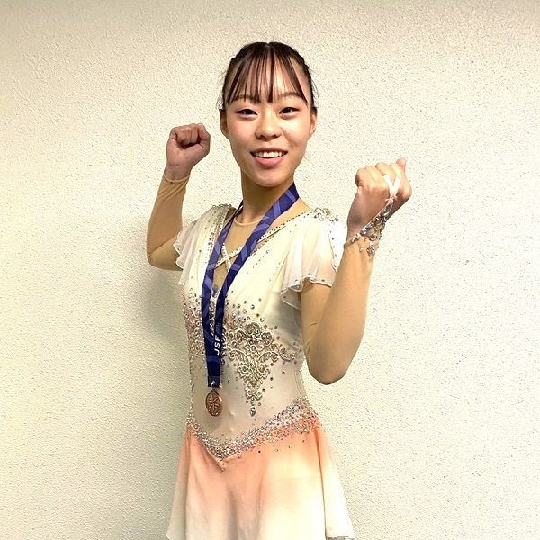 石田真綾