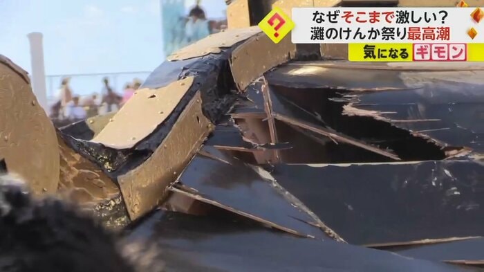 神輿の屋根に穴が開いた