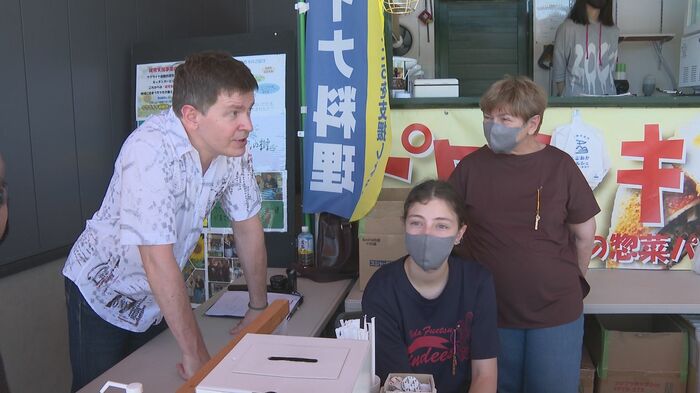 こもりがちの2人をニコライさんが連れ出す