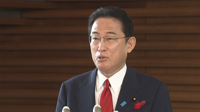 コツコツと仕事をしている岸田首相