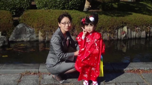 幼いころの大野さんと母・めぐみさん