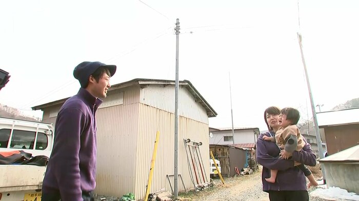 妻の深青さんと長男の颯詩くんがお迎えに