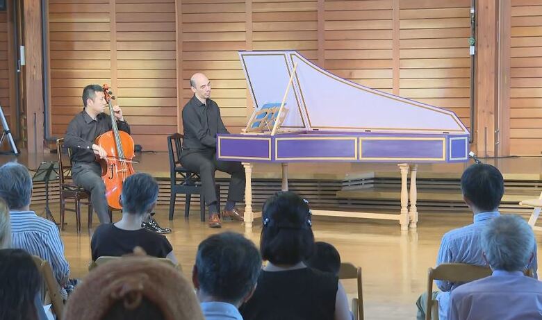 小澤征爾さんゆかりの高原のホール　チェンバロの世界的な演奏家ら招いてコンサート　｜FNNプライムオンライン