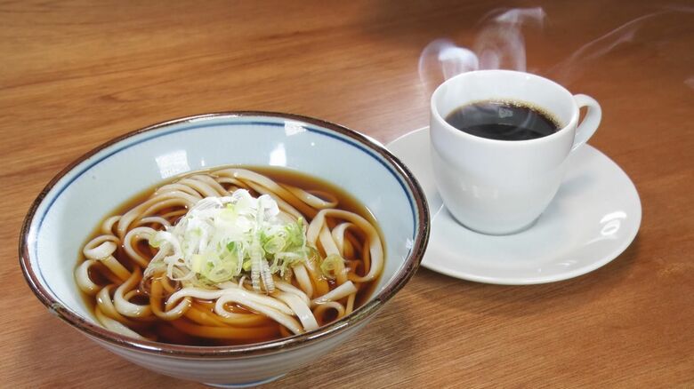 客層には“特徴”が…住宅街に朝6時から営業する「うどん店」コーヒーがついてくる独特なモーニングうどんも｜FNNプライムオンライン