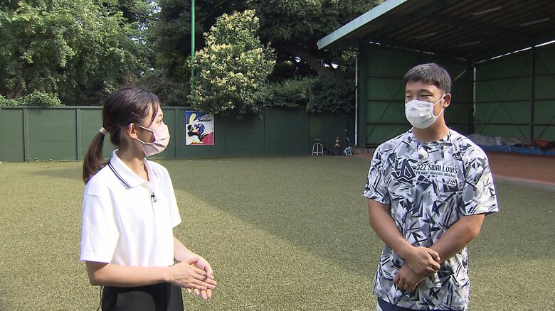 初取材の松﨑涼佳アナウンサー