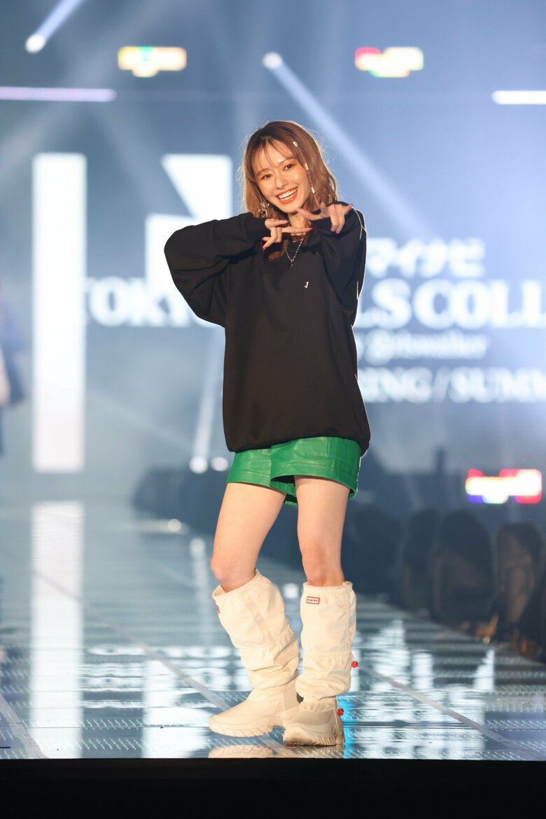 (c)マイナビ TOKYO GIRLS COLLECTION 2023 SPRING/SUMMER