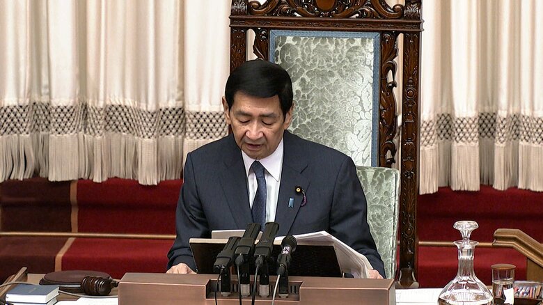 ガソリン暫定税率廃止法が成立した参院本会議（11月28日午前）