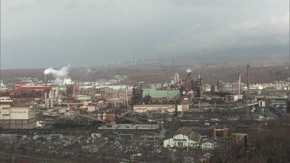 製鉄所の爆発で「熱風炉」が崩落…広範囲に燃え広がり消火活動続く　9月にも設備にトラブル　北海道・室蘭市