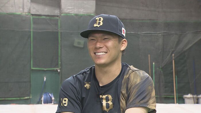 2023年10月に行われたインタビューで見せた笑顔