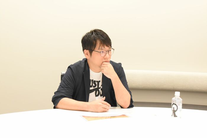井口泰氏