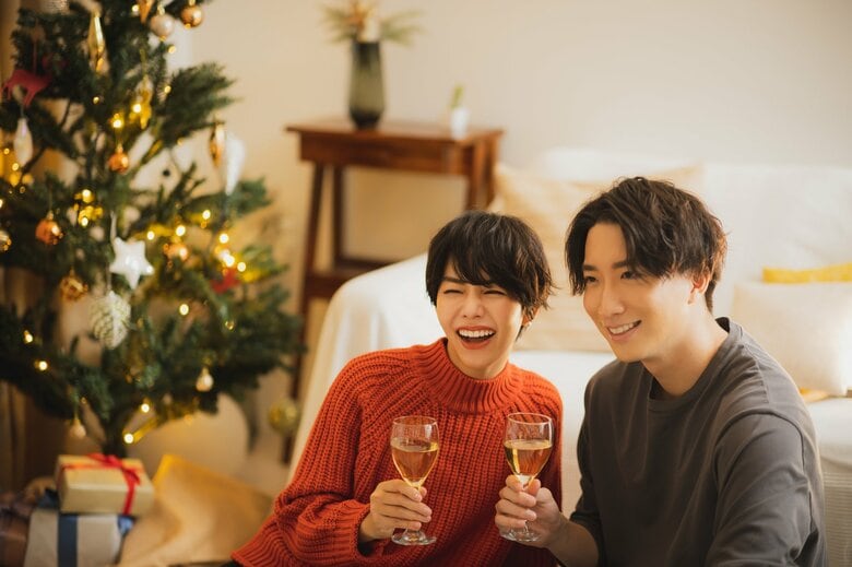 恋愛感情のお値段は200万円？“クリぼっち”を避けろ！Z世代のクリスマス戦略…恋人選びの“損切ライン”はデート3.5回に3万円｜FNNプライムオンライン