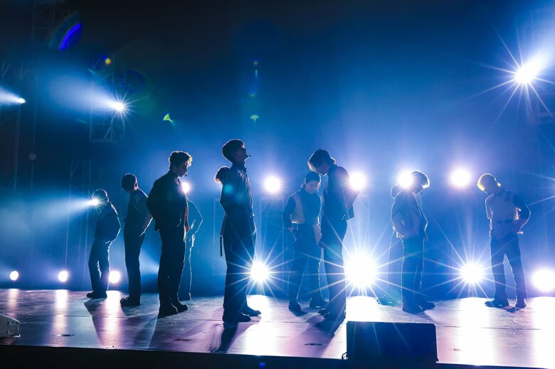 (c)LAPONE ENTERTAINMENT