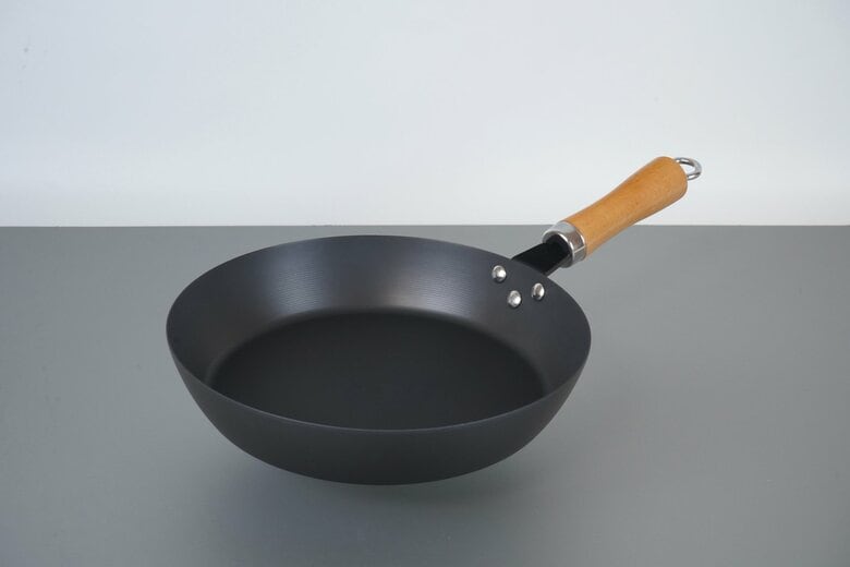 窒化鉄フライパン（画像提供：和平フレイズ）