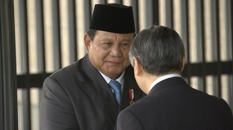 昼食会を終え大統領を見送られる