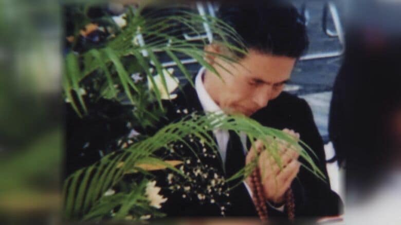 沖縄戦の戦没者を悼む若泉氏