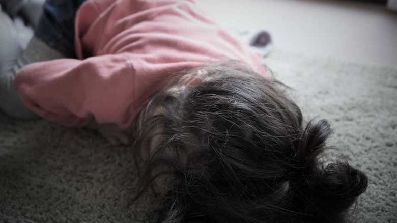 『麻薬』を摂取した2歳の女の子。アイリスは「単なる事故」の被害者ではなかった