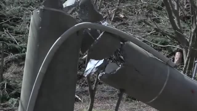 強風で電柱が折れ曲がる　建物被害や鉄道運休　発達した低気圧の影響　岩手県