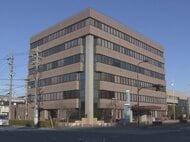 SAで口論相手を車のボンネットに乗せて走行し振り落とした殺人未遂容疑で逮捕 中国籍のタクシー運転手を不起訴処分