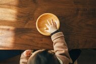 【こどものおやつ意識調査】べビーおやつは「間食」用途だけじゃない！ママのピンチを救う“お助けアイテム”だった