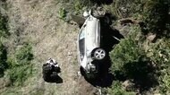 車が衝突大破...両足を骨折 タイガー・ウッズ選手重傷