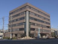 SAで口論相手を車のボンネットに乗せて走行し振り落とした殺人未遂容疑で逮捕 中国籍のタクシー運転手を不起訴処分