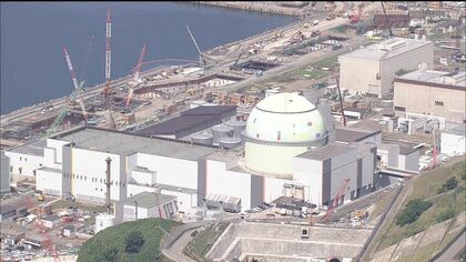 北海道電力の社長が会見「泊原子力発電所の防潮堤工事は2027年8月に完了する見通し」今冬の暴風雪などで工期に約4か月の遅れ…再稼働時期については明言なし―審査の進捗見極めを強調〈北海道〉