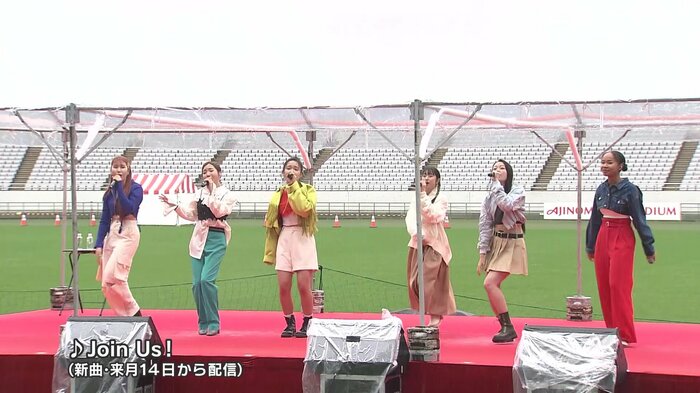 東京・調布市で行われたイベント「味の素スタジアム感謝デー」にゲスト出演した「Little Glee Monster(リトルグリーモンスター)」