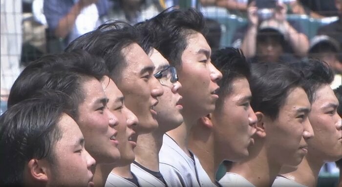 自由な髪型の慶応ナイン