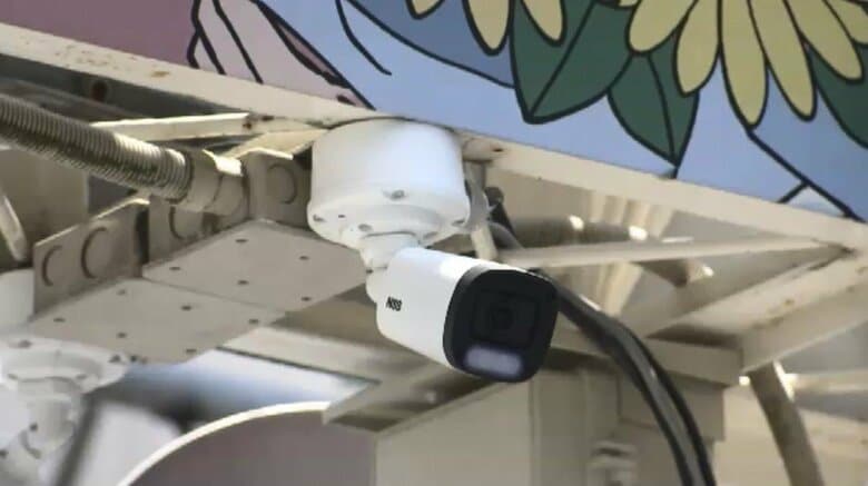 「サザエさん商店街通り」に防犯カメラ設置　5つの商店街が連なる約1.5キロに33台「地域住民が安心して過ごせる環境を」　福岡市早良区｜FNNプライムオンライン