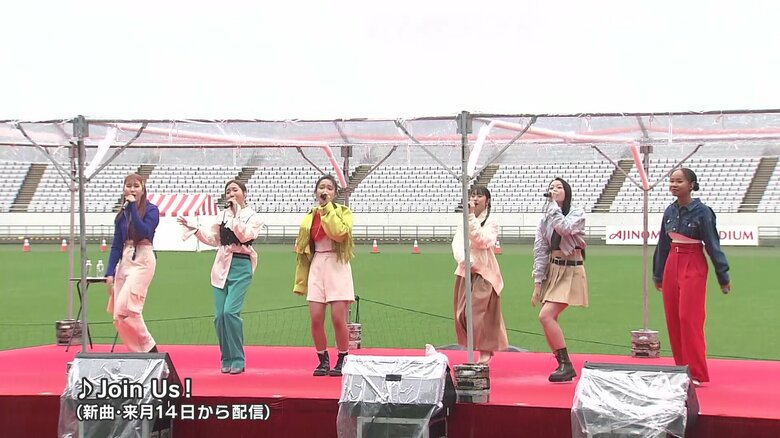 東京・調布市で行われたイベント「味の素スタジアム感謝デー」にゲスト出演した「Little Glee Monster(リトルグリーモンスター)」