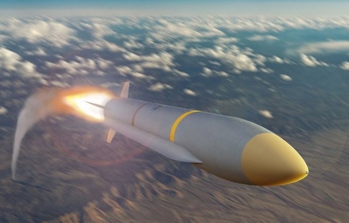 SiAWミサイルはF-35A、F-35Cステルス戦闘機に内蔵出来るよう開発される(NG社提供)