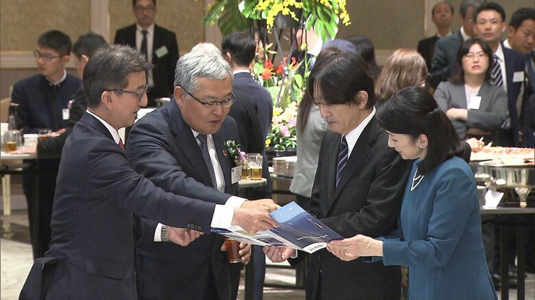 受賞した戸田建設の関係者と懇談