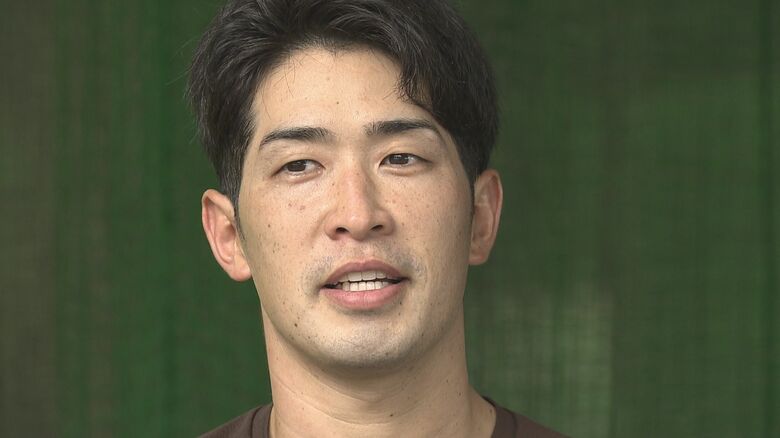 インタビューに答える安部氏