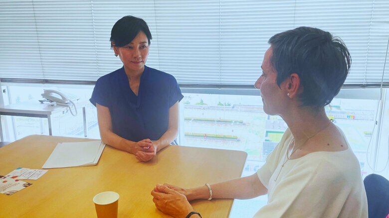 更年期は頑張っても我慢してもなくならないと語るオリガさん