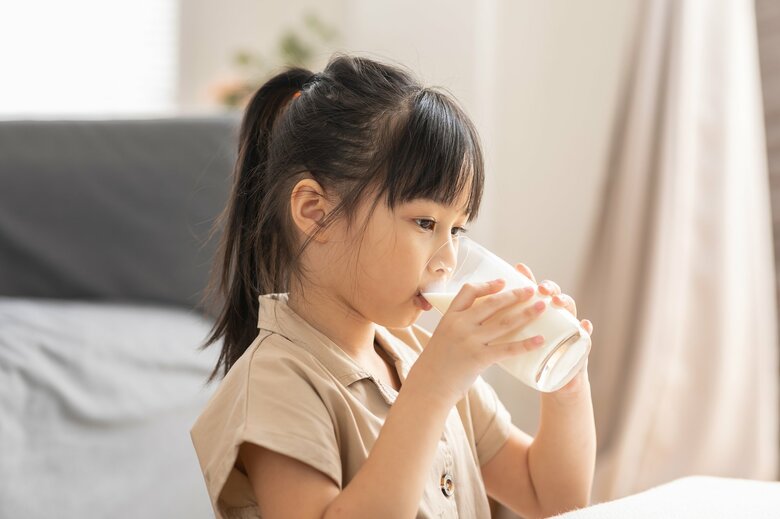子供の頃からカルシウムを取ることが大事（画像：イメージ）