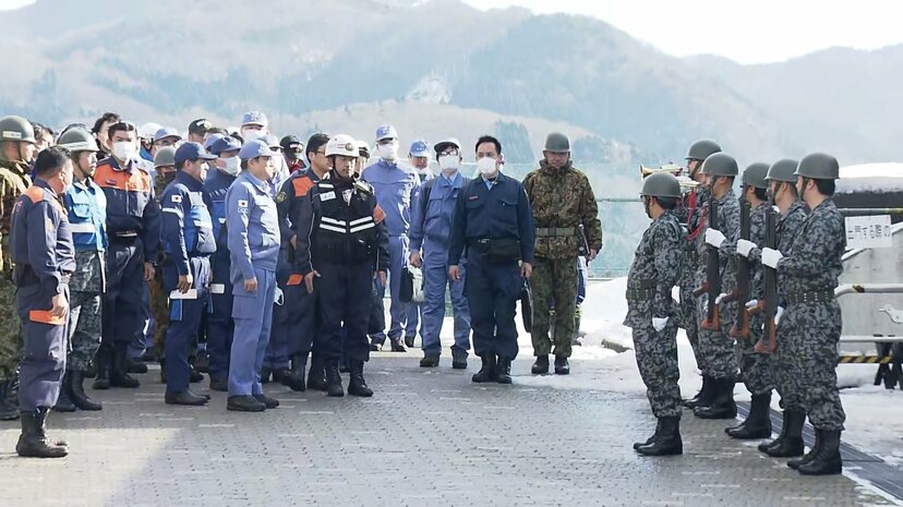 【岸田大震災】 岸田総理「きょうはじえいたいのヘリコプターにのって いしかわけんにいきました🤗」  [485983549]->画像>26枚 