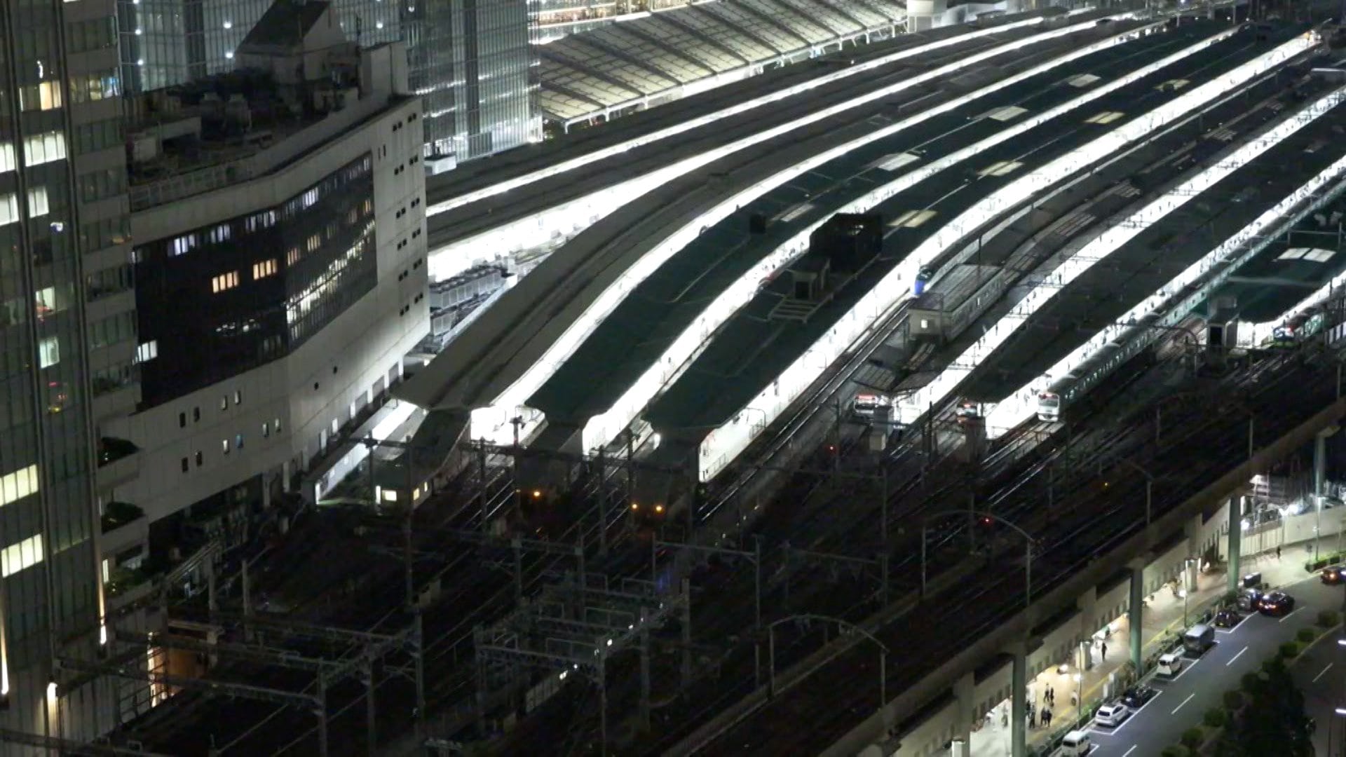 【速報】東北新幹線、上越新幹線、北陸新幹線で運転見合わせ 再開のめどたたず