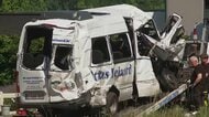 ベルギーで列車がスクールバスに衝突　生徒ら4人死亡