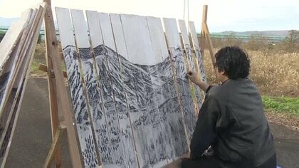 冷たい川にも飛び込む「描きたい世界を全身で知るため」　“エクストリーム直写”を追求する画家・土田翔　五感で感じて絵に昇華