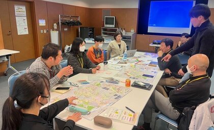 地域の声を行政に　東京・多摩市が進める「協創職員制度」　職員がイベントなどで地域の声を聞き取り庁内調整