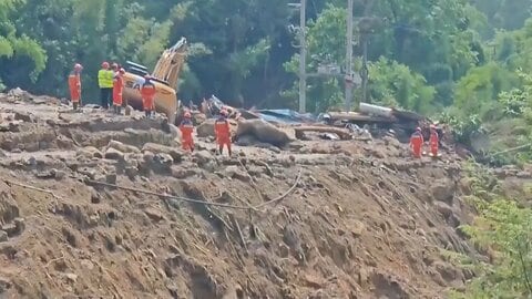 中国・重慶　豪雨で3人死亡17人行方不明　内陸部などで被害相次ぐ