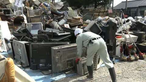 千葉豪雨から6日　各地で災害ごみの仮置き場設置　千葉市では幹線道路の放置車両撤去が完了