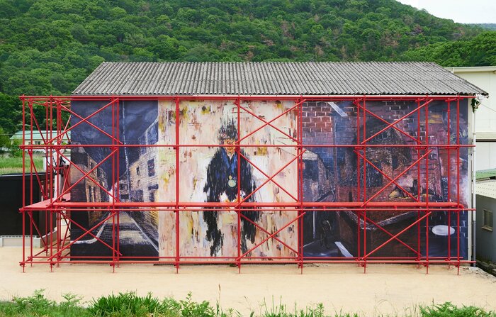 瀬戸内・豊島のアートウォール Courtesy of Gucci