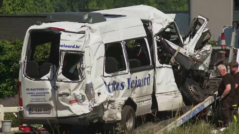 ベルギーで列車がスクールバスに衝突　生徒ら4人死亡｜FNNプライムオンライン
