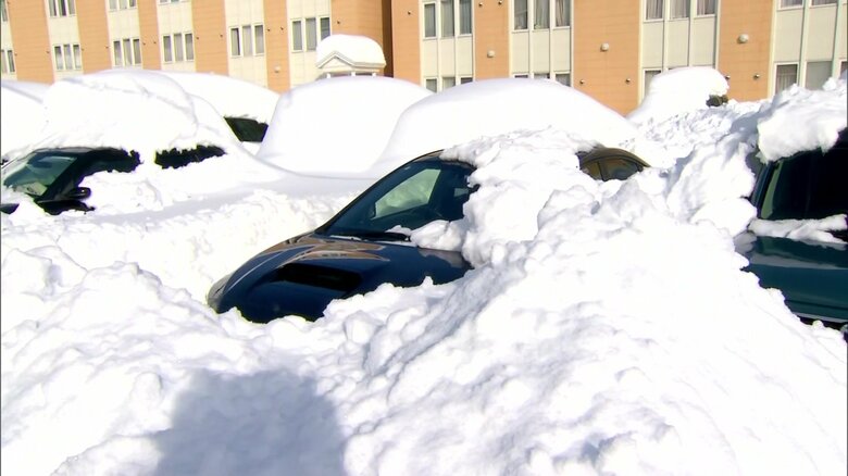 【大雪情報】帯広市で記録的なドカ雪「日本海側でも荒天が続く」住宅街の除雪が追いつかず生活に影響…ロープウェー運休―昼前まで猛吹雪の恐れがあり警戒が必要｜FNNプライムオンライン
