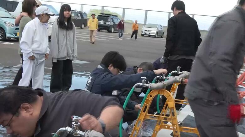 【速報】北海道根室市の大規模断水が全面復旧_水源地の沼の“水温が上昇”し「藻が大量発生」したことが原因…発生から4日目に飲用水の供給再開を宣言｜FNNプライムオンライン