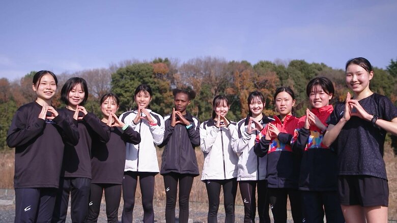 「埼玉ポーズ」ではなく「Dポーズ」